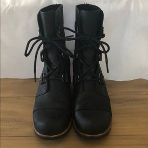 Sorry Joan of Arctic Wedge